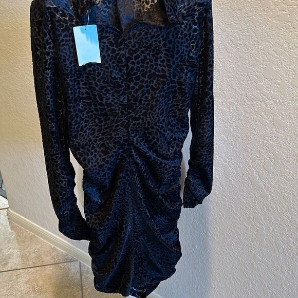 Likely XS/S Long Sleeve Ruched Bodycon Mini Dress Black Velvet Cheetah Burnout - Picture 8 of 12